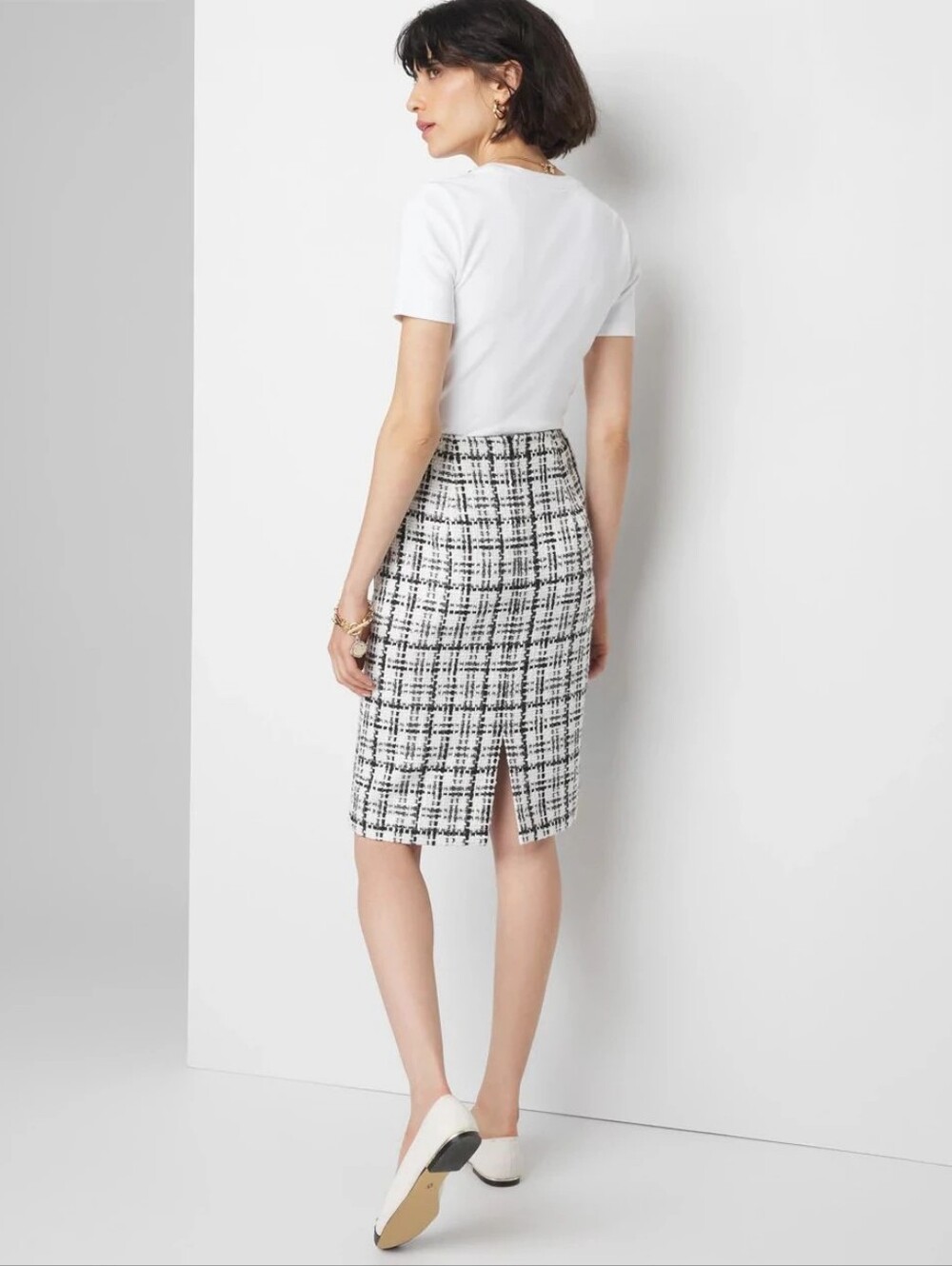 White House Black Market Black & White Tweed Pencil Skirt - Picture 4 of 9